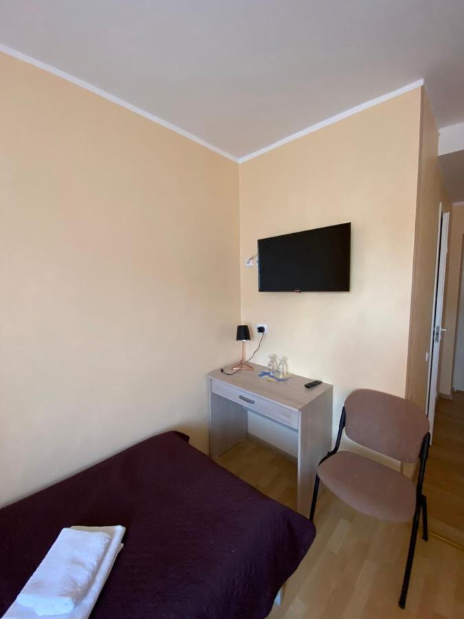 Laine Guesthouse Narva-Jõesuu Exteriör bild