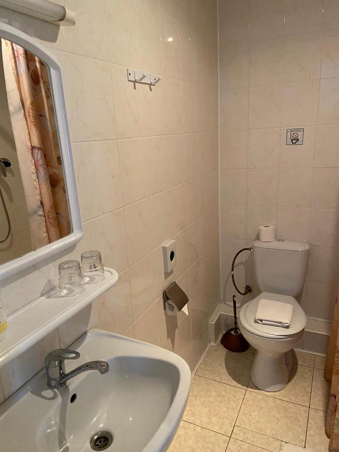 Laine Guesthouse Narva-Jõesuu Exteriör bild